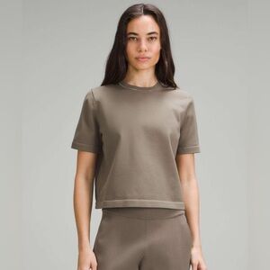 Lululemon Boxy Knit T-Shirt
Nomad - Small